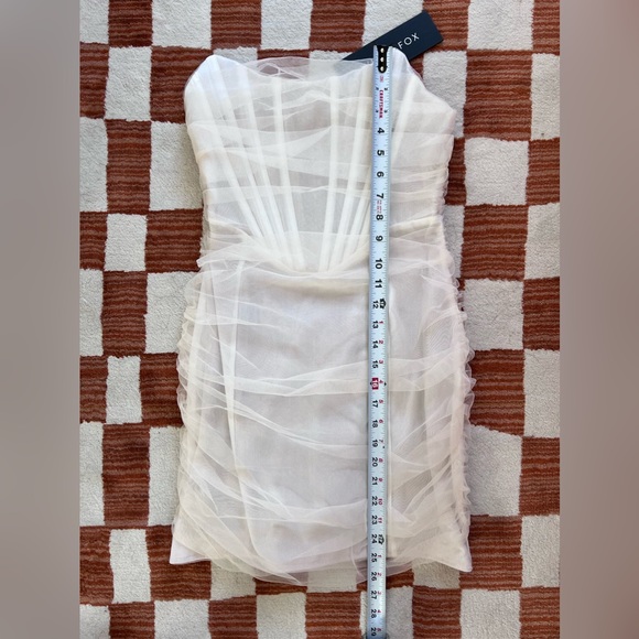 White Fox - NWT For the Night cream tulle mini strapless dress - Picture 5 of 5